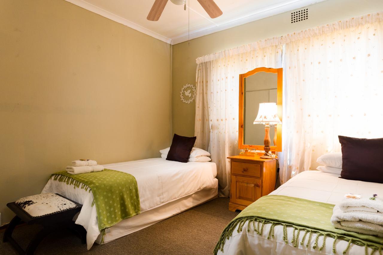 Morning Glory Cottages Venterstad 外观 照片