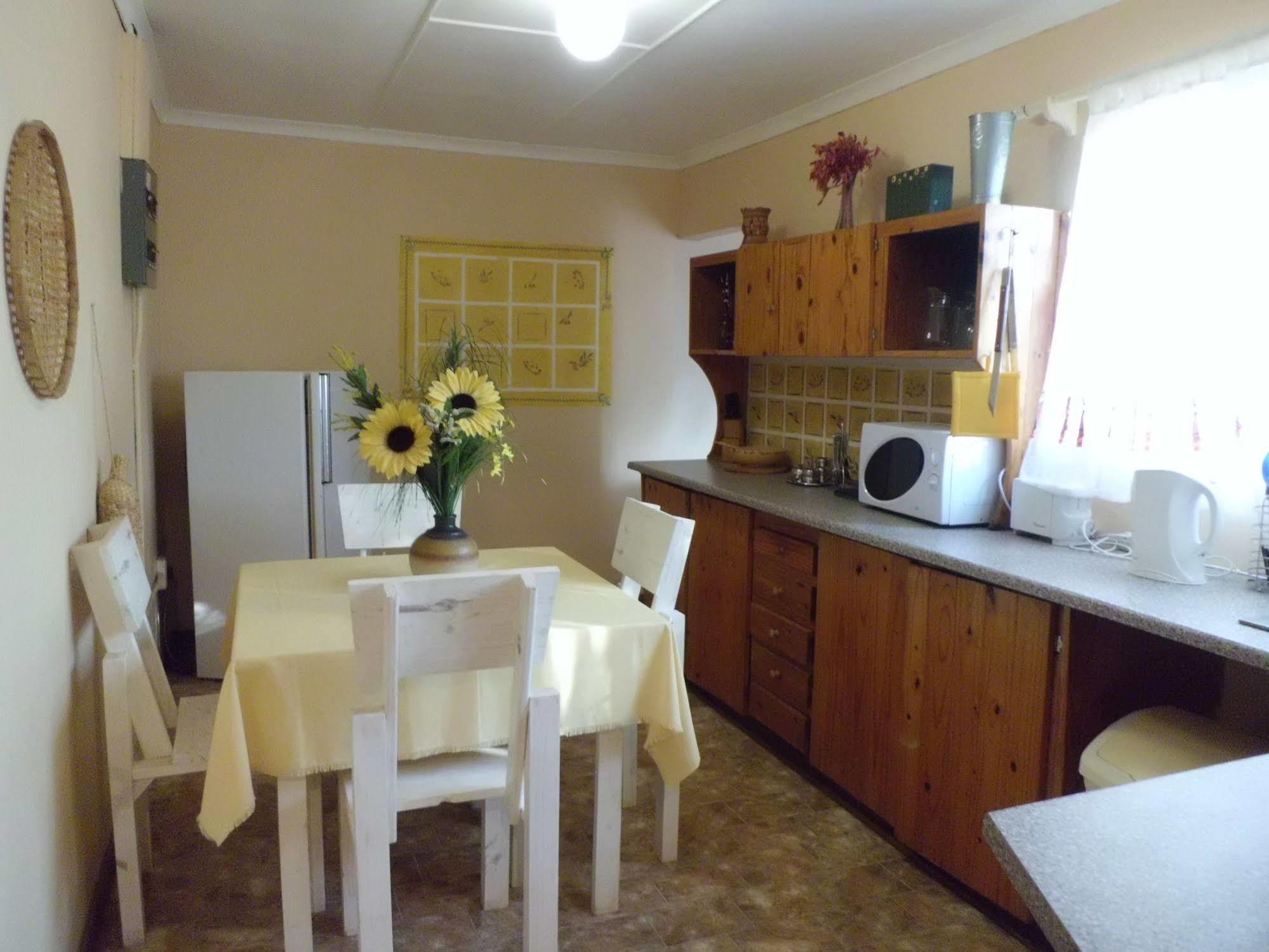 Morning Glory Cottages Venterstad 外观 照片
