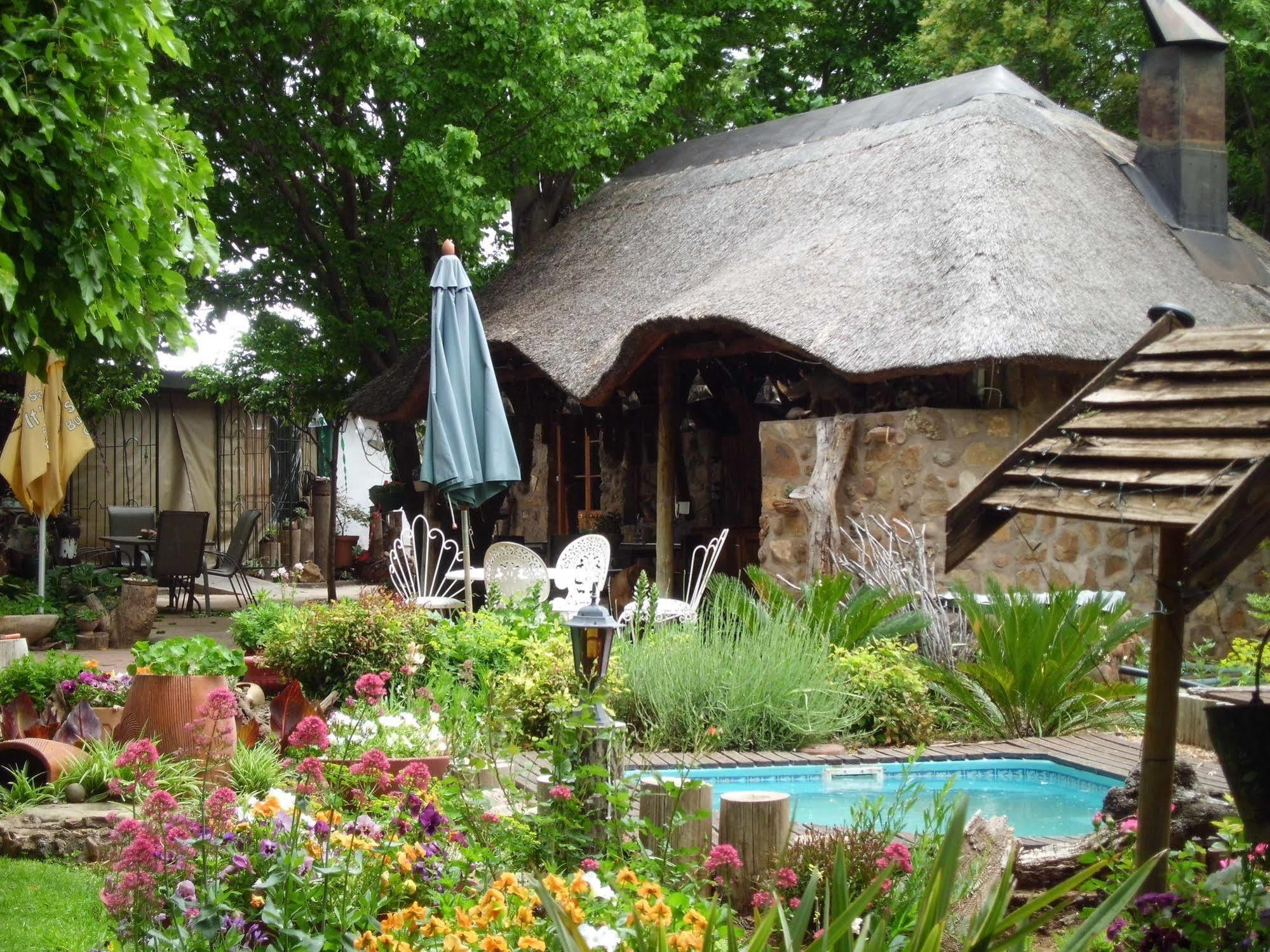 Morning Glory Cottages Venterstad 外观 照片
